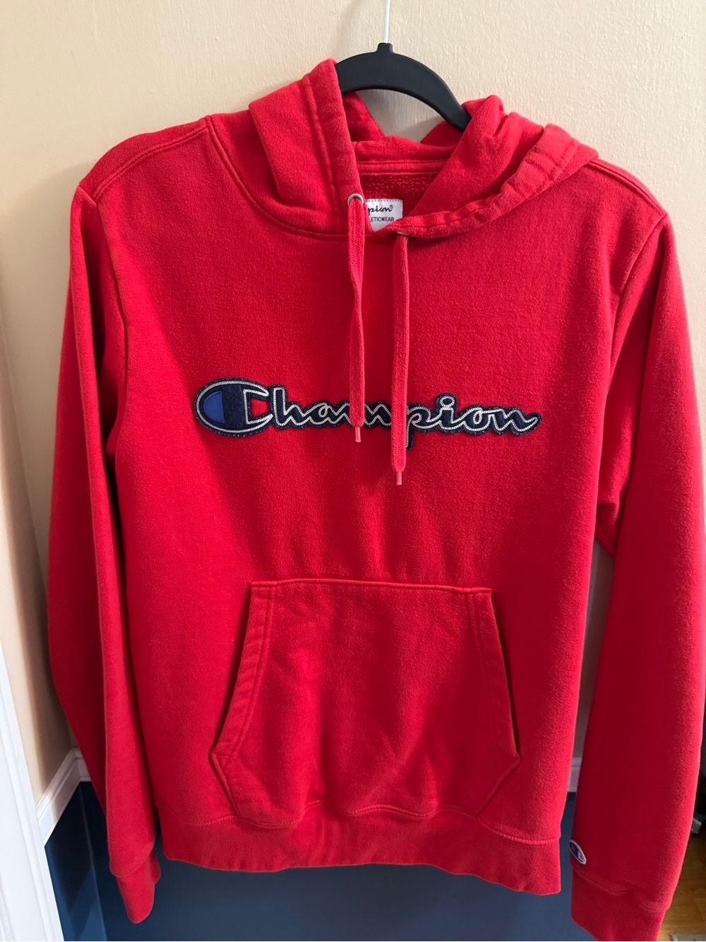 Champion Men’s Small Red Sweatshirt